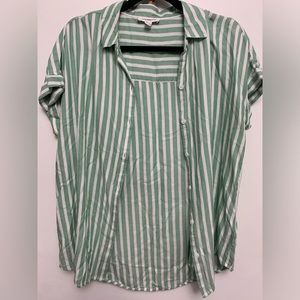 Women’s button up loose light summer beach lunch lounge top